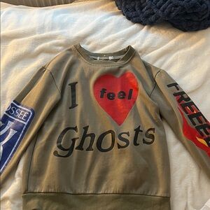 I Feel Ghosts Olive Green Graphic Sweatshirt